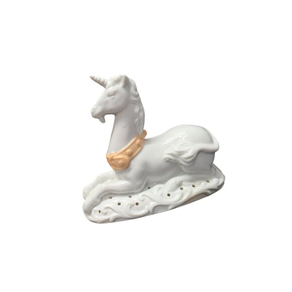 Vintage White Unicorn "The Tapestry Collection" Pomander 1981 - Picture 1 of 9